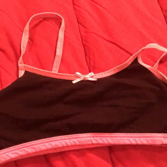 Bundle - 2 Girls small bras & 1 M Old Navy Active - Picture 4 of 9